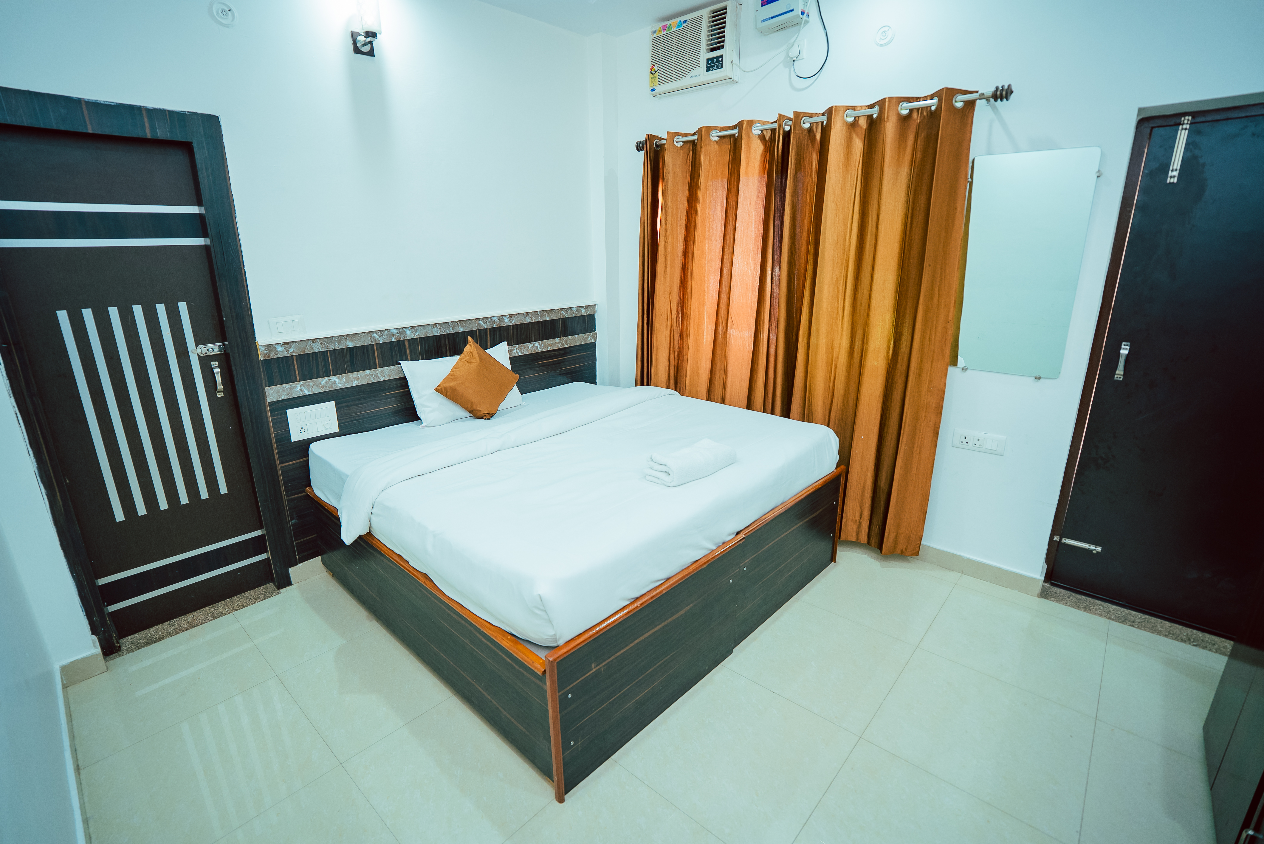 Private Balcony Room