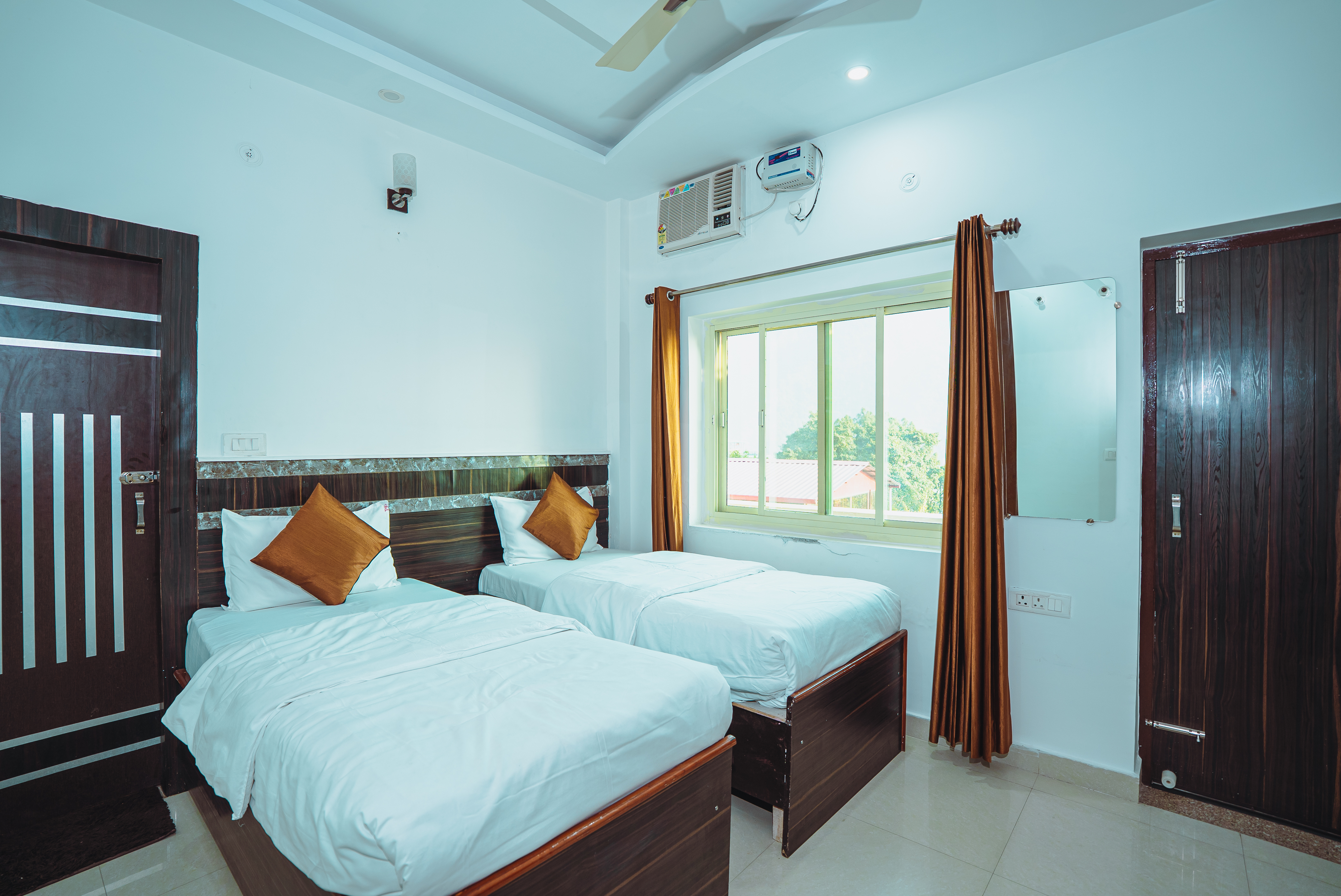 Yoga Student Rooms